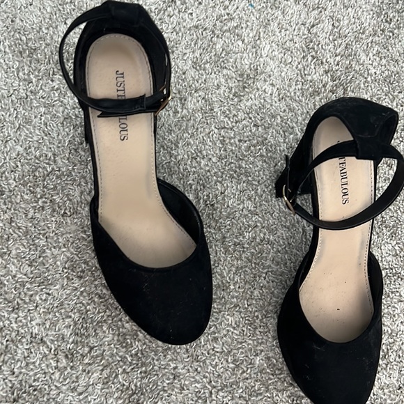 High chunky heels - Picture 2 of 3